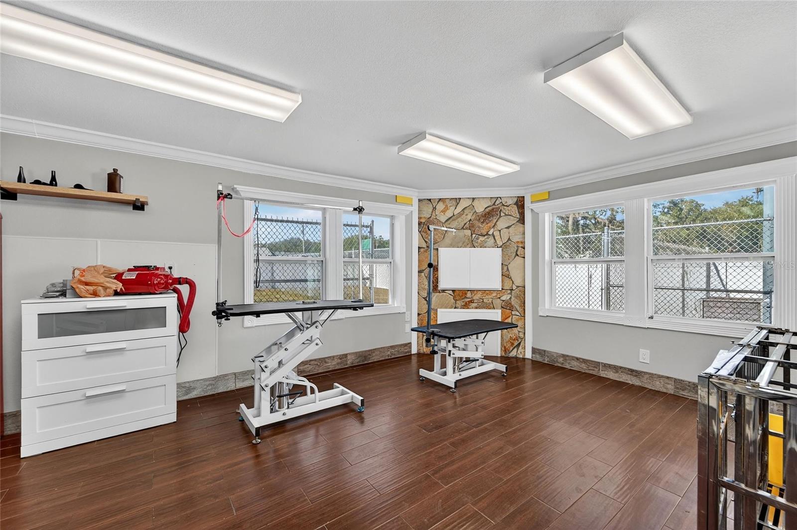 Image 27 of 60 For 10708 Desoto Road