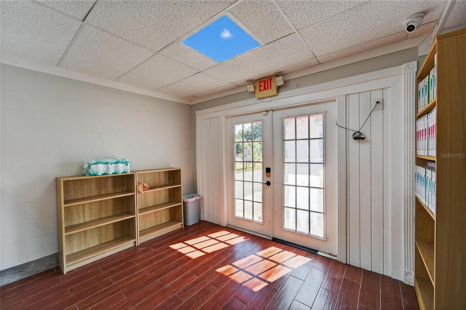 Image 42 of 60 For 10708 Desoto Road