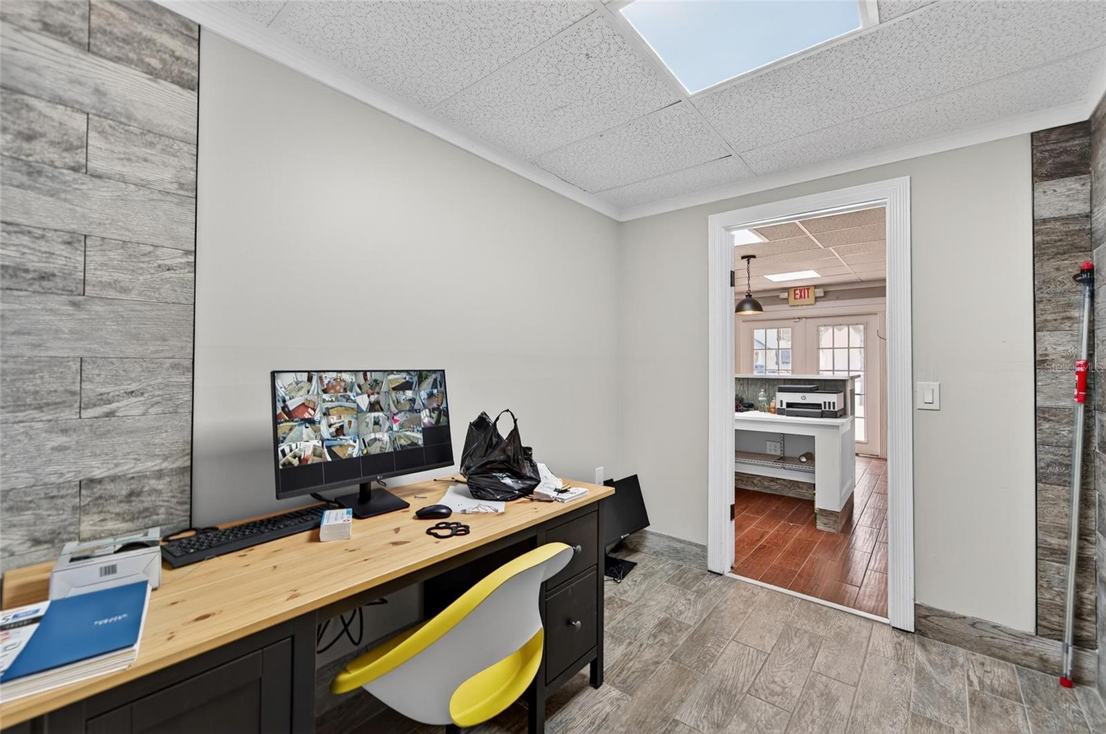 Image 43 of 60 For 10708 Desoto Road