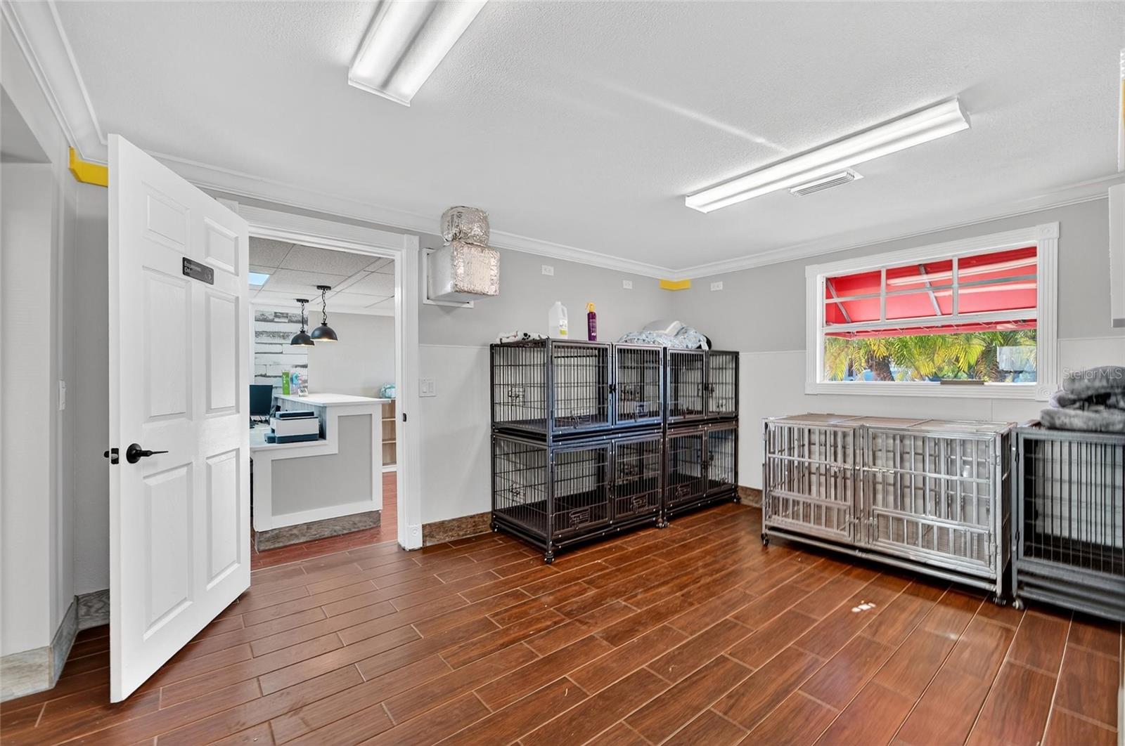 Image 49 of 60 For 10708 Desoto Road