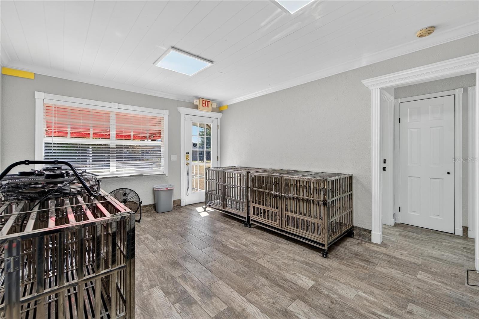 Image 54 of 60 For 10708 Desoto Road