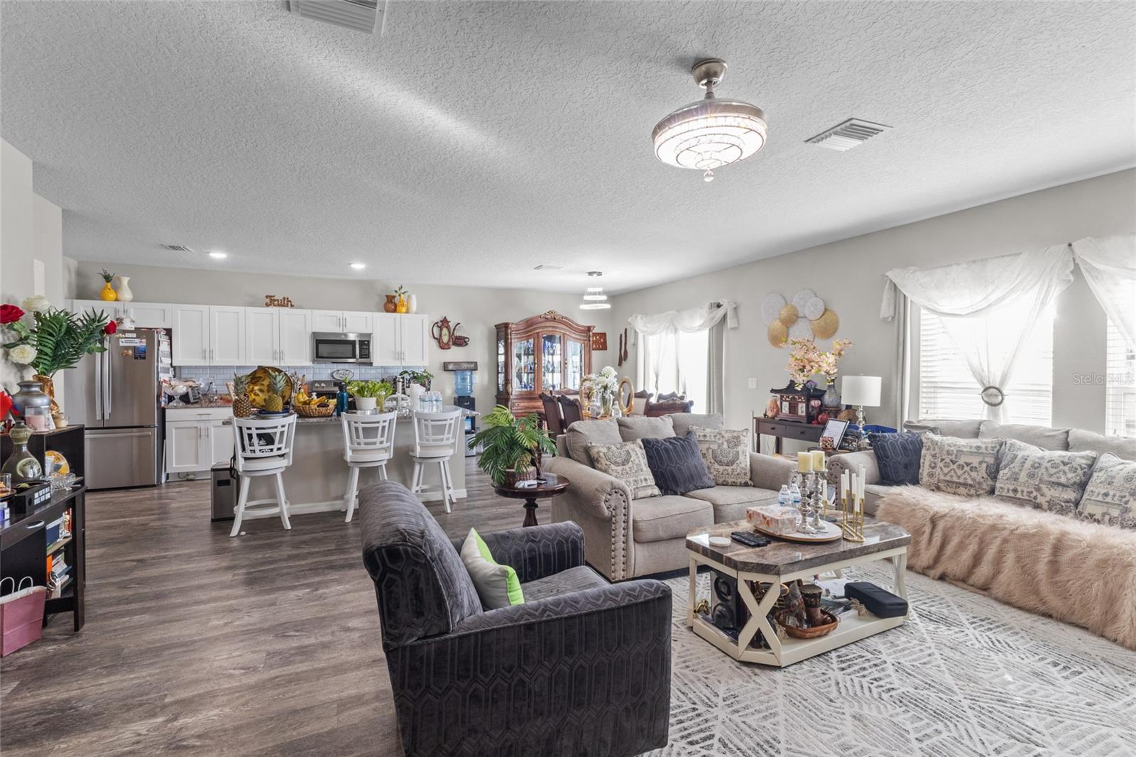 Listing photo id 5 for 12841 Tannencrest Drive