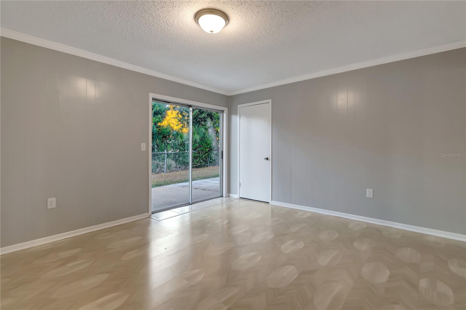 Image 19 of 42 For 609 Remington Road