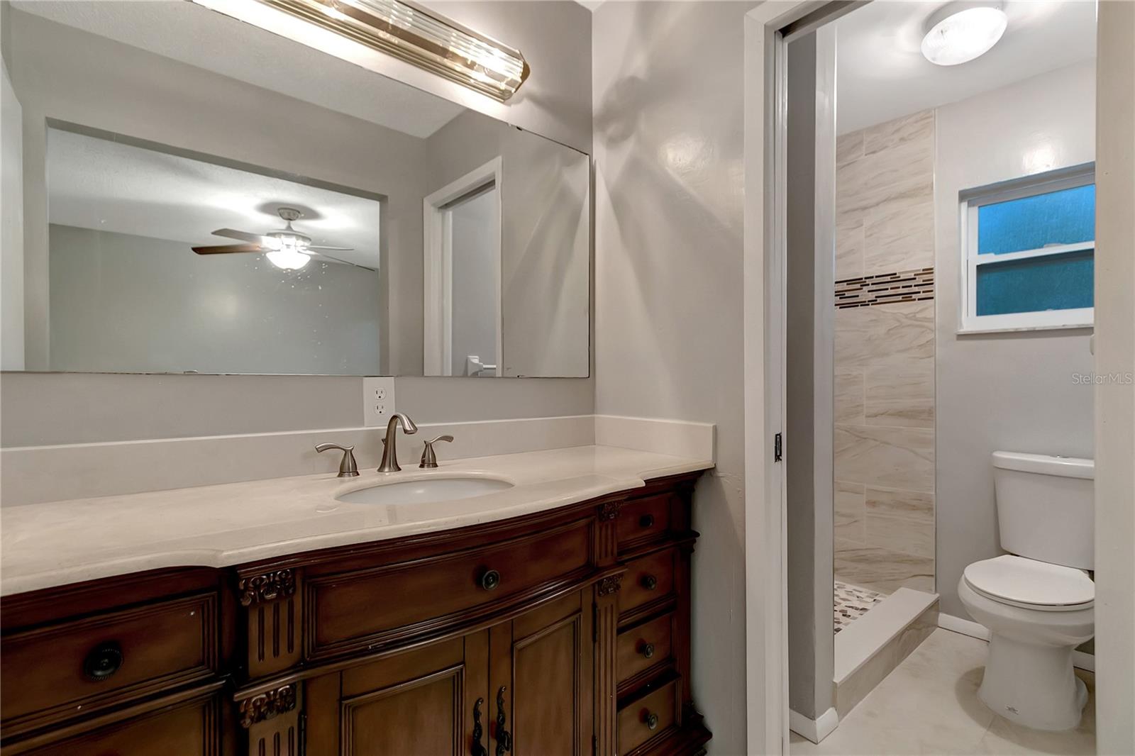 Image 27 of 42 For 609 Remington Road