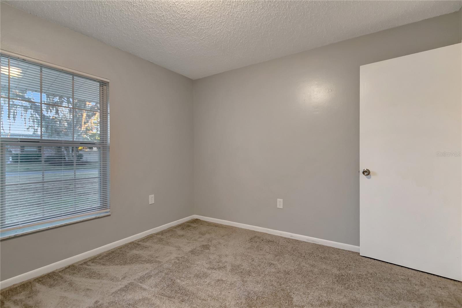 Image 31 of 42 For 609 Remington Road