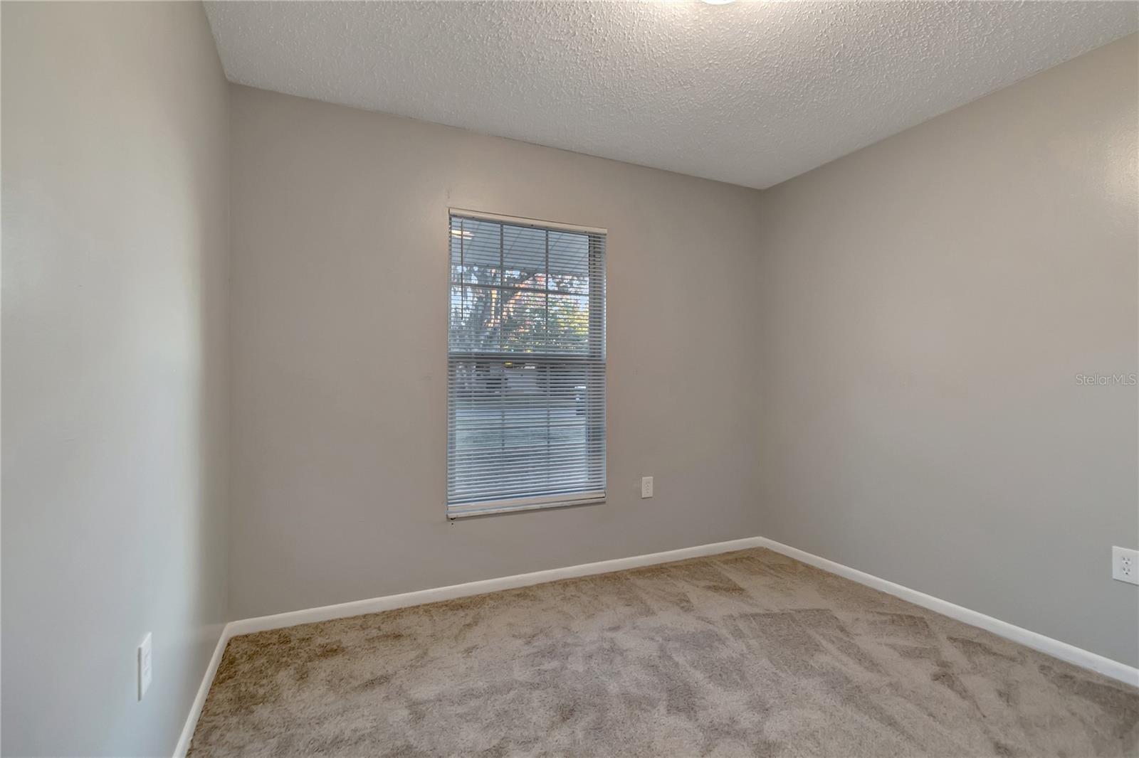 Image 33 of 42 For 609 Remington Road