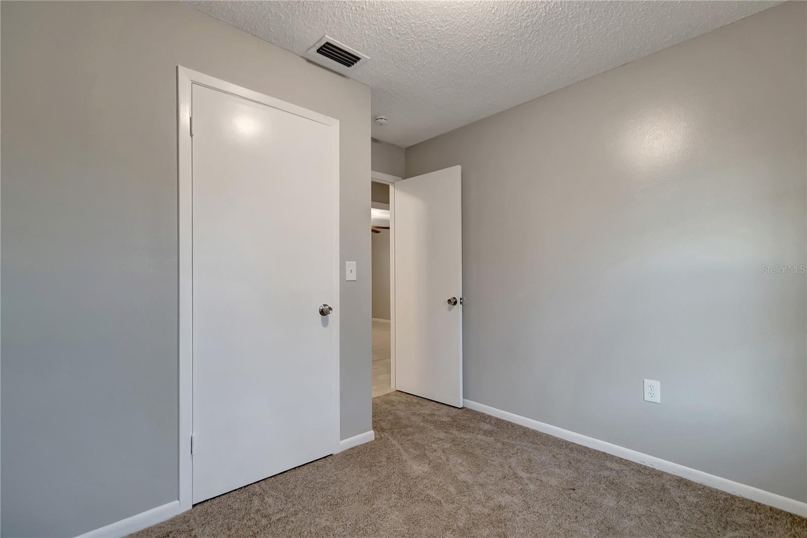 Image 35 of 42 For 609 Remington Road