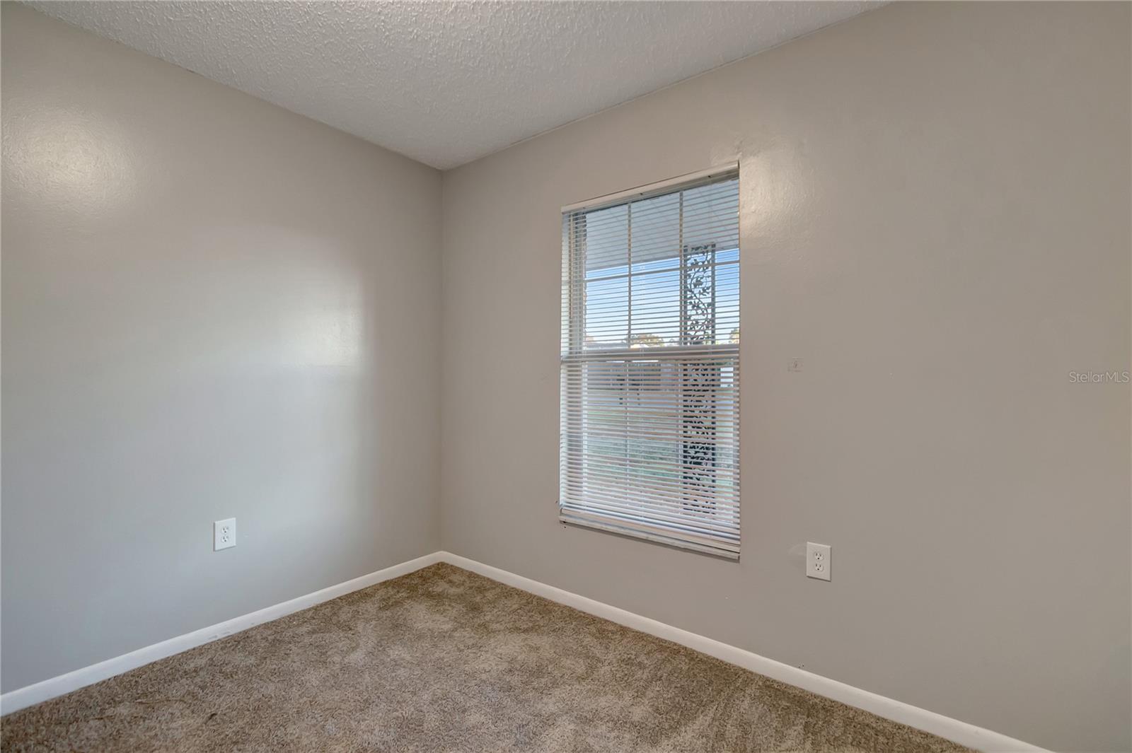 Image 36 of 42 For 609 Remington Road