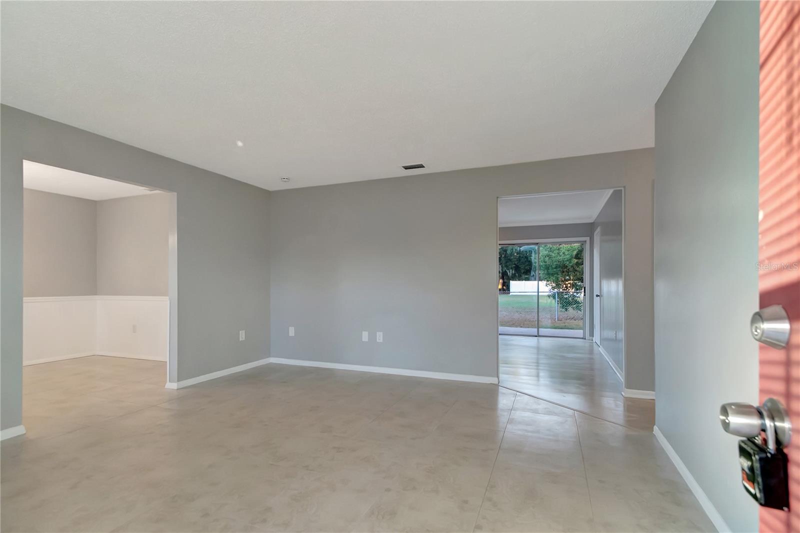 Image 5 of 42 For 609 Remington Road