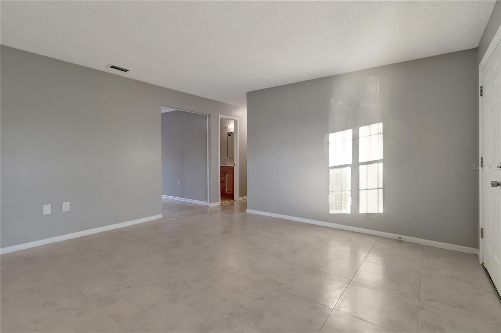 Image 8 of 42 For 609 Remington Road