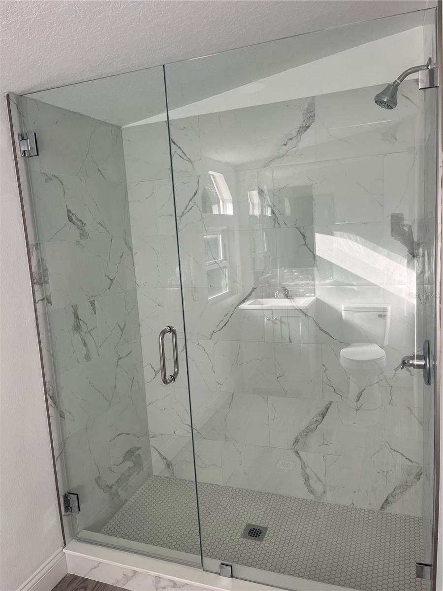 Image 13 of 17 For 17300 Shady Hills Road