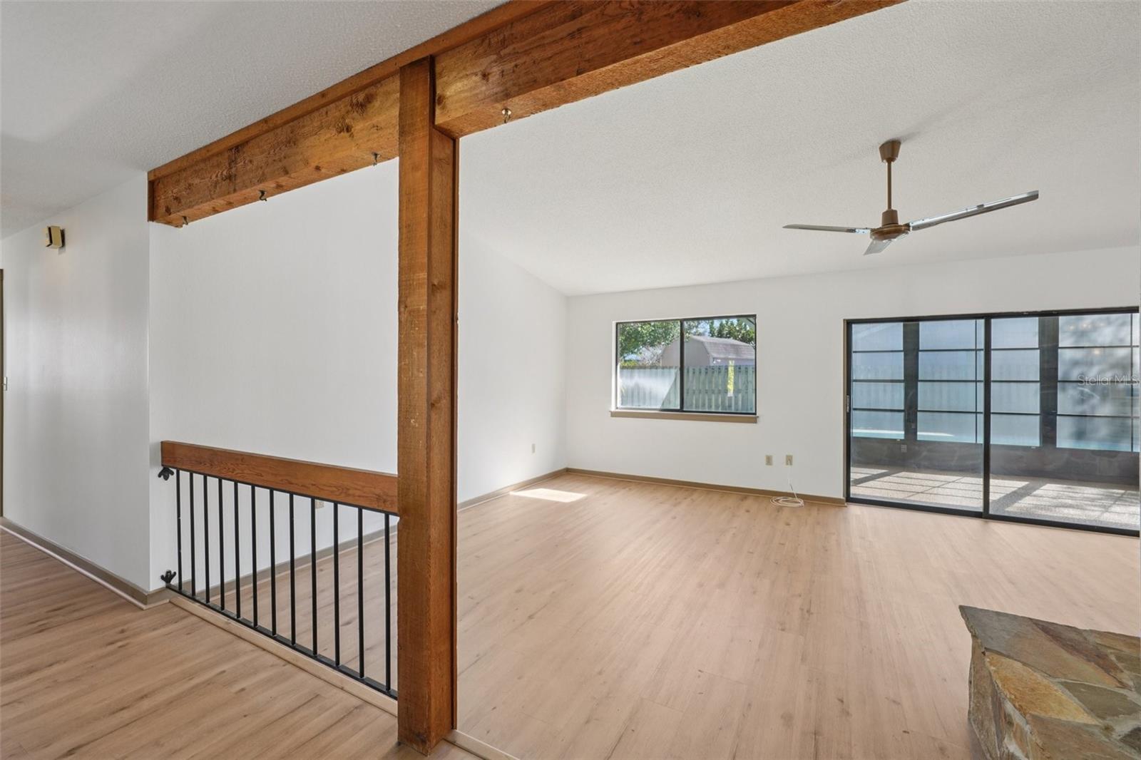 Image 13 of 76 For 1412 Wexford Drive N