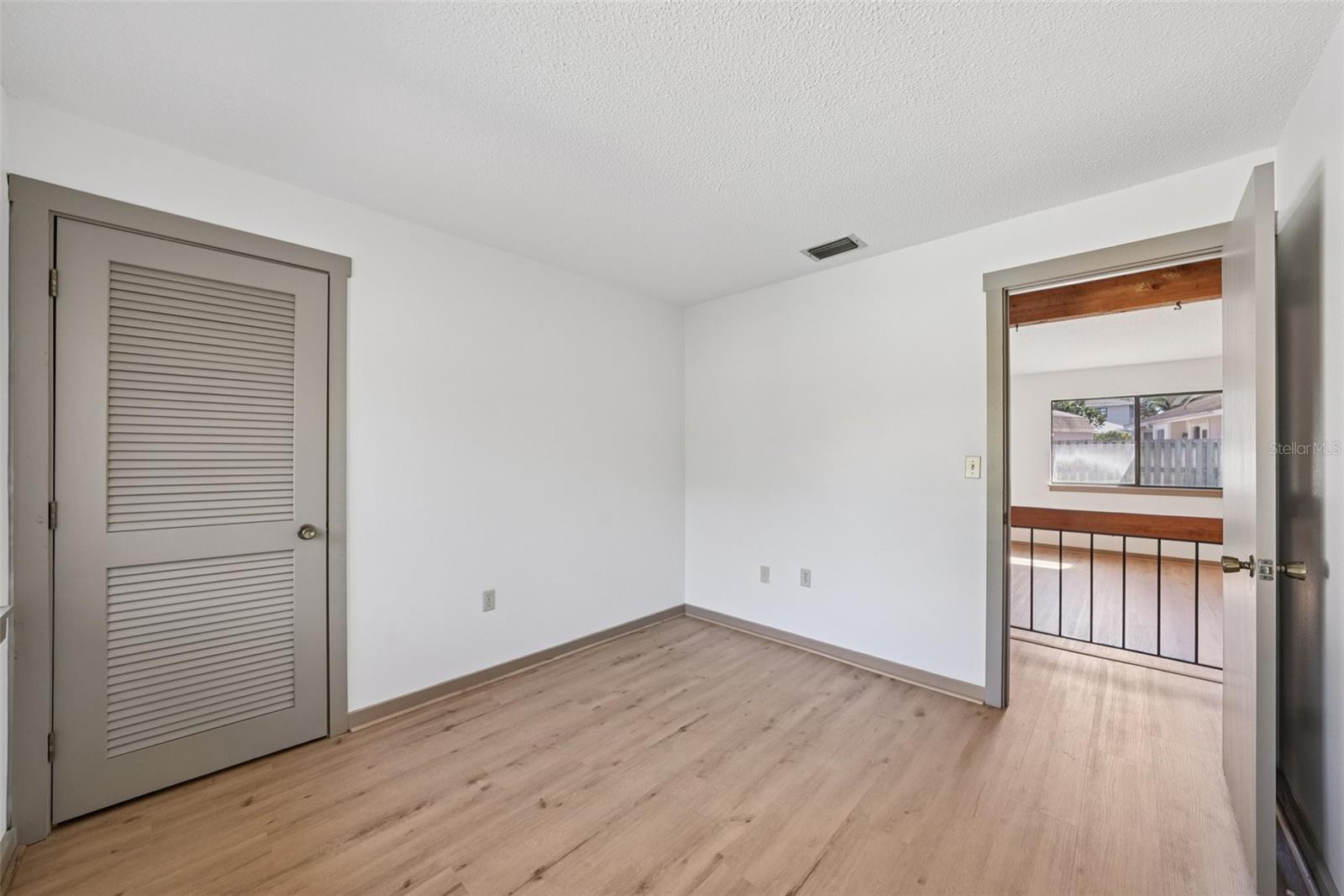 Image 50 of 76 For 1412 Wexford Drive N