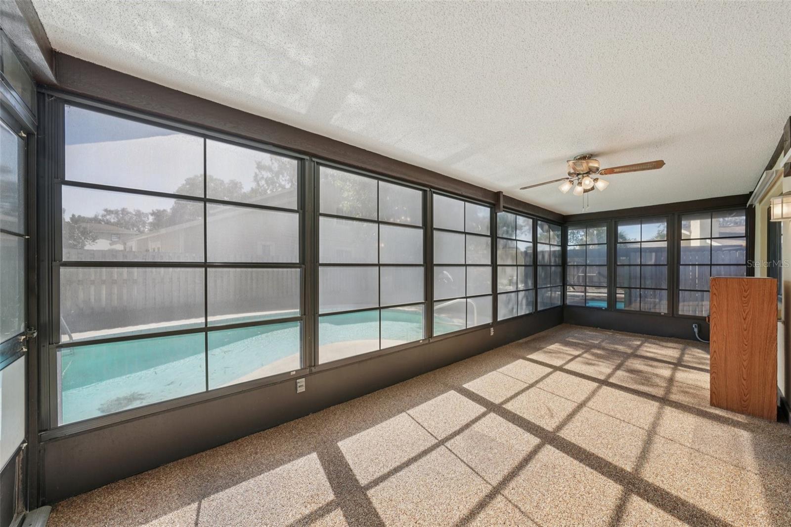 Image 53 of 76 For 1412 Wexford Drive N