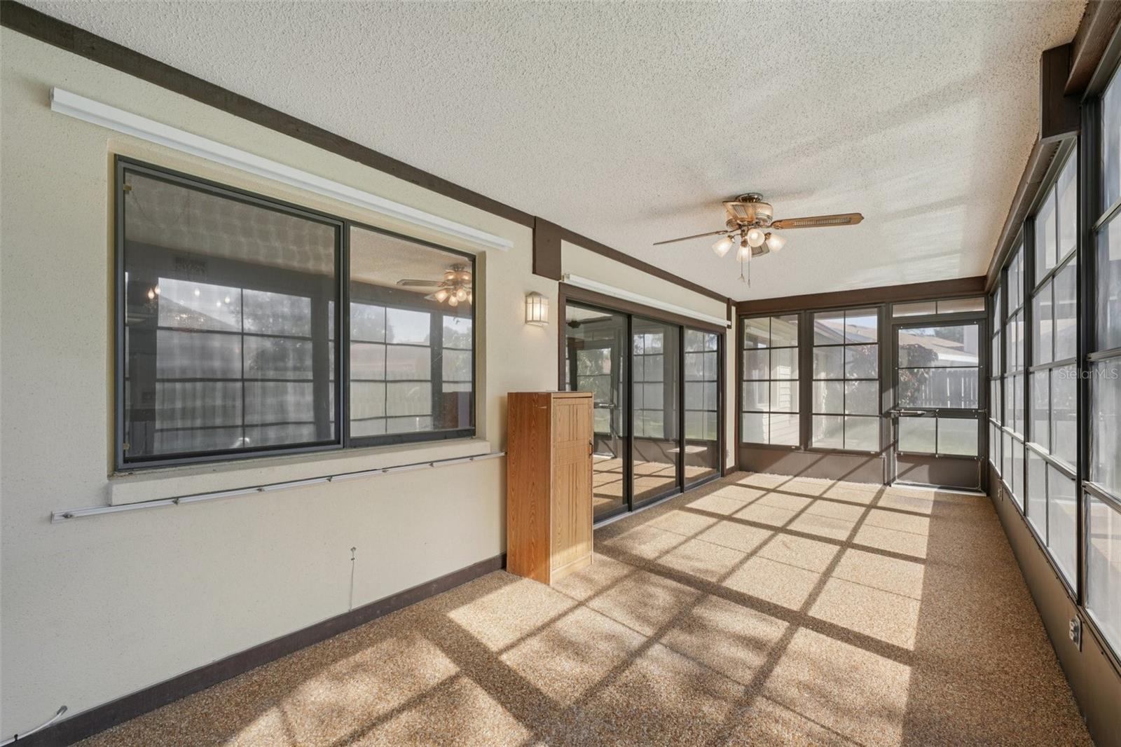 Image 56 of 76 For 1412 Wexford Drive N