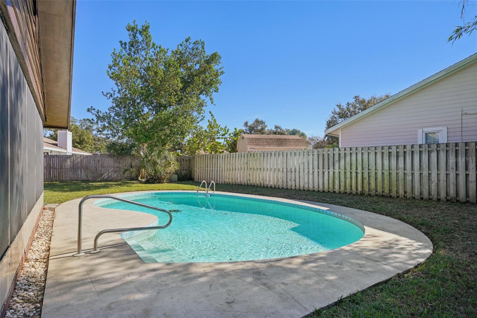 Image 64 of 76 For 1412 Wexford Drive N