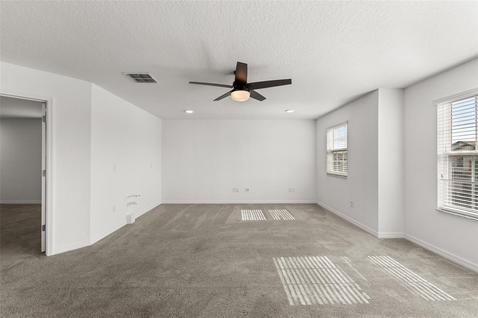 Image 31 of 42 For 33251 Sycamore Leaf Drive