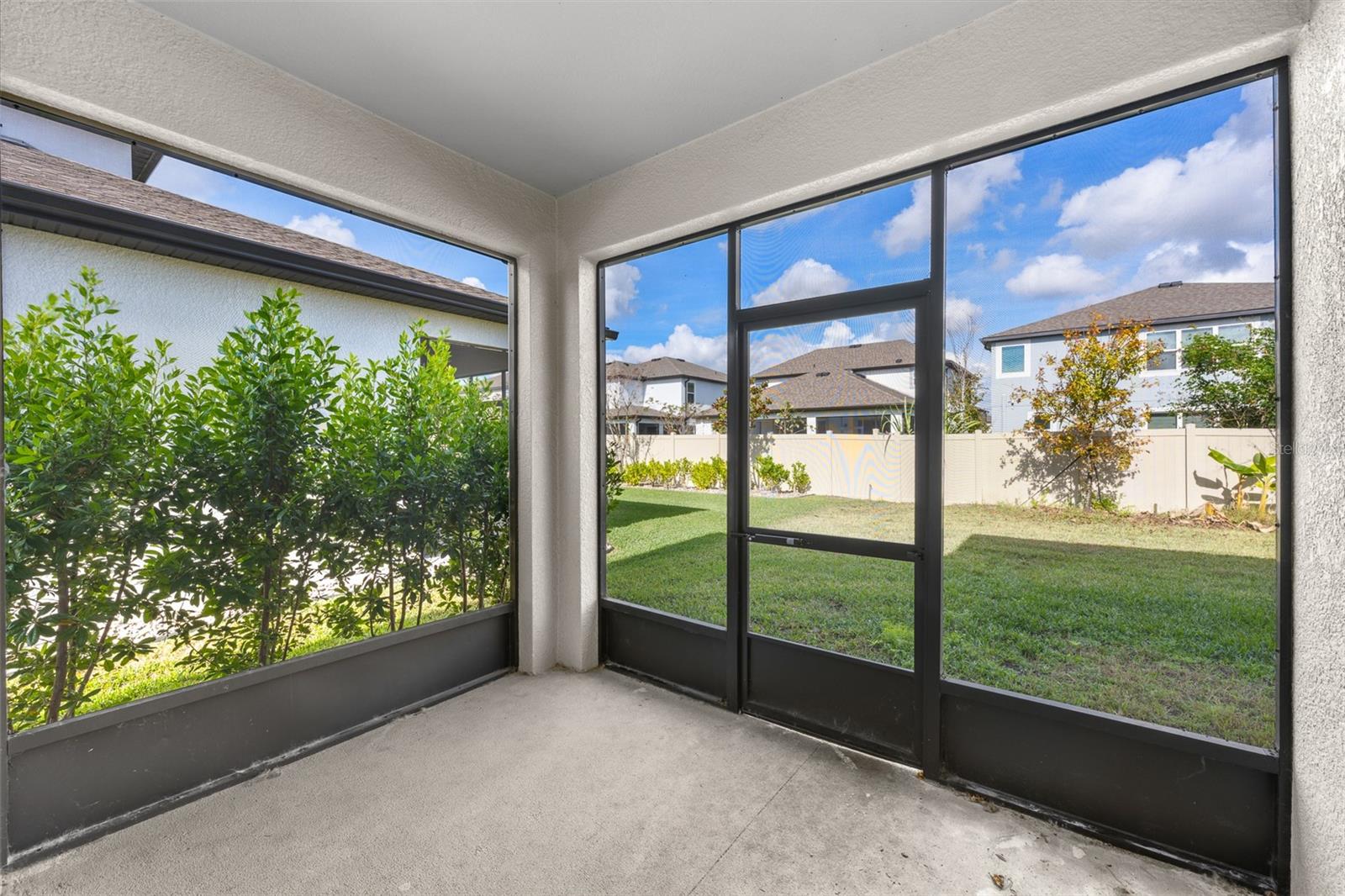 Image 37 of 42 For 33251 Sycamore Leaf Drive