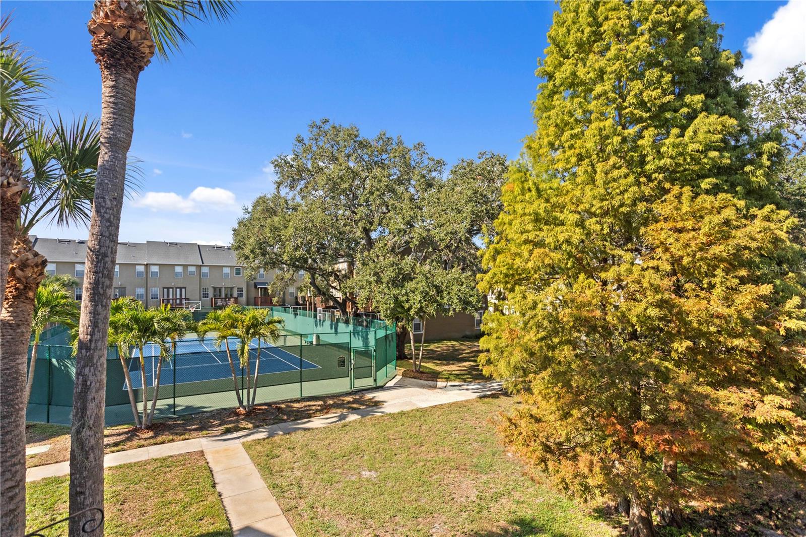 Image 23 of 44 For 3023 Pointeview Drive