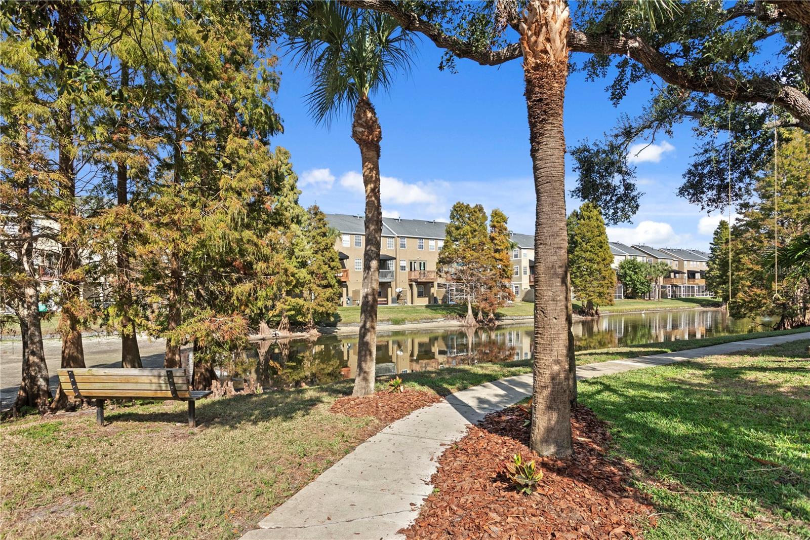 Image 37 of 44 For 3023 Pointeview Drive