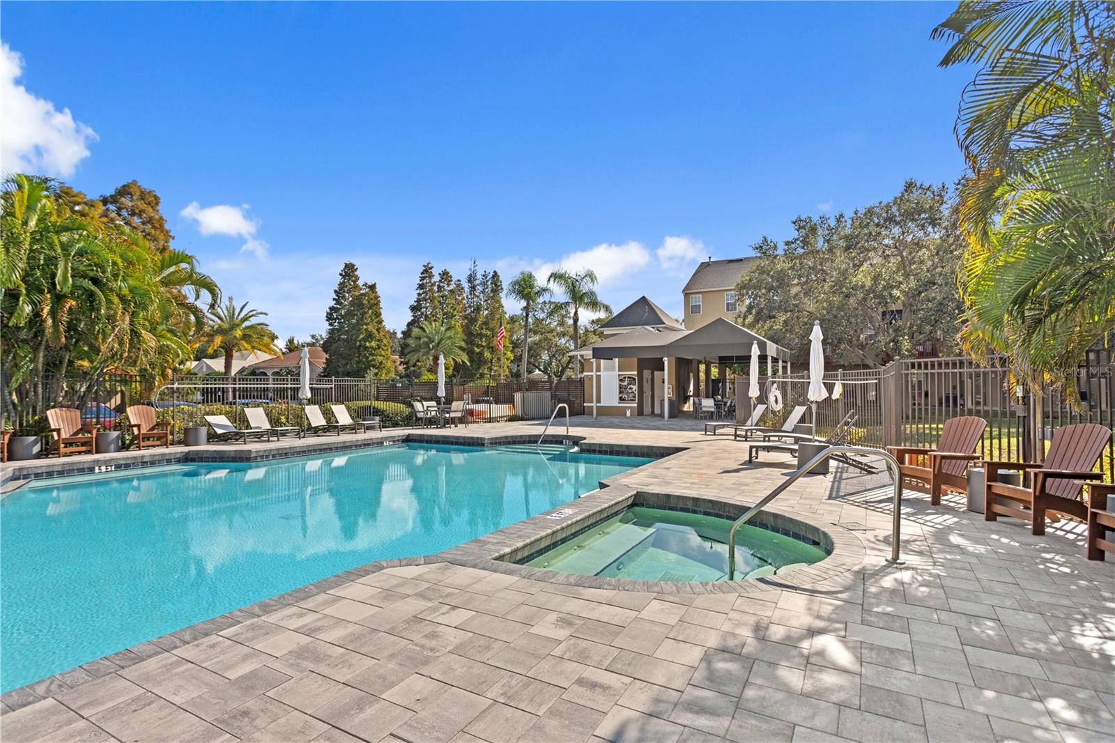 Image 39 of 44 For 3023 Pointeview Drive