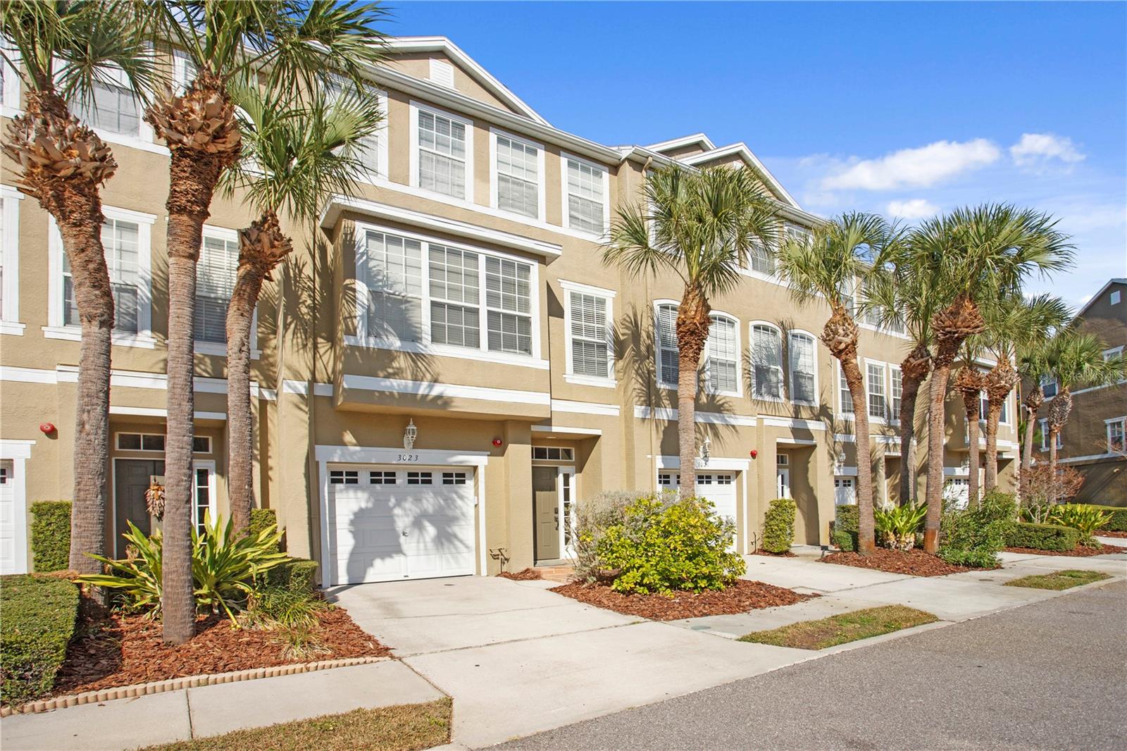 Image 43 of 44 For 3023 Pointeview Drive