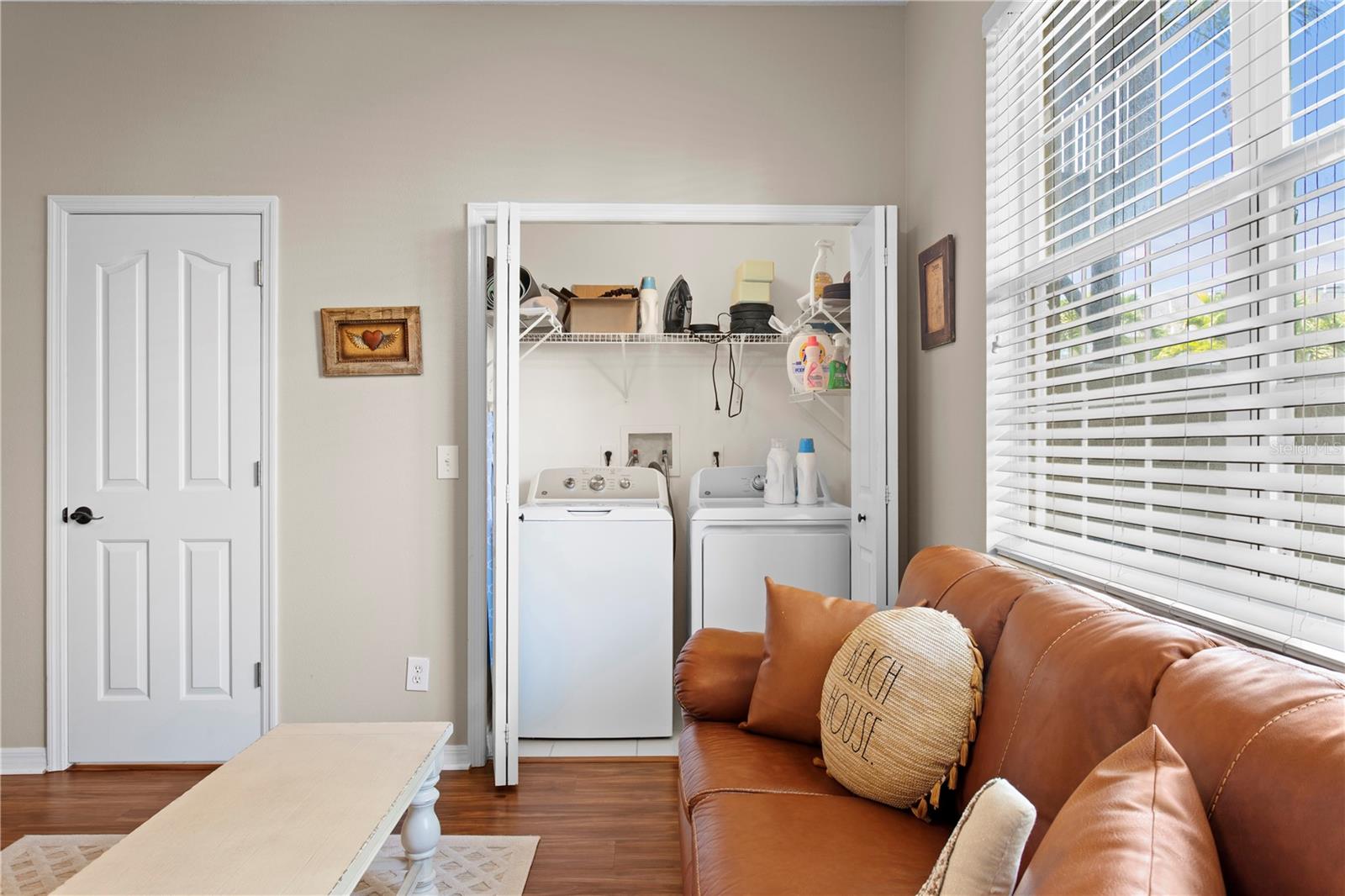 Image 9 of 44 For 3023 Pointeview Drive