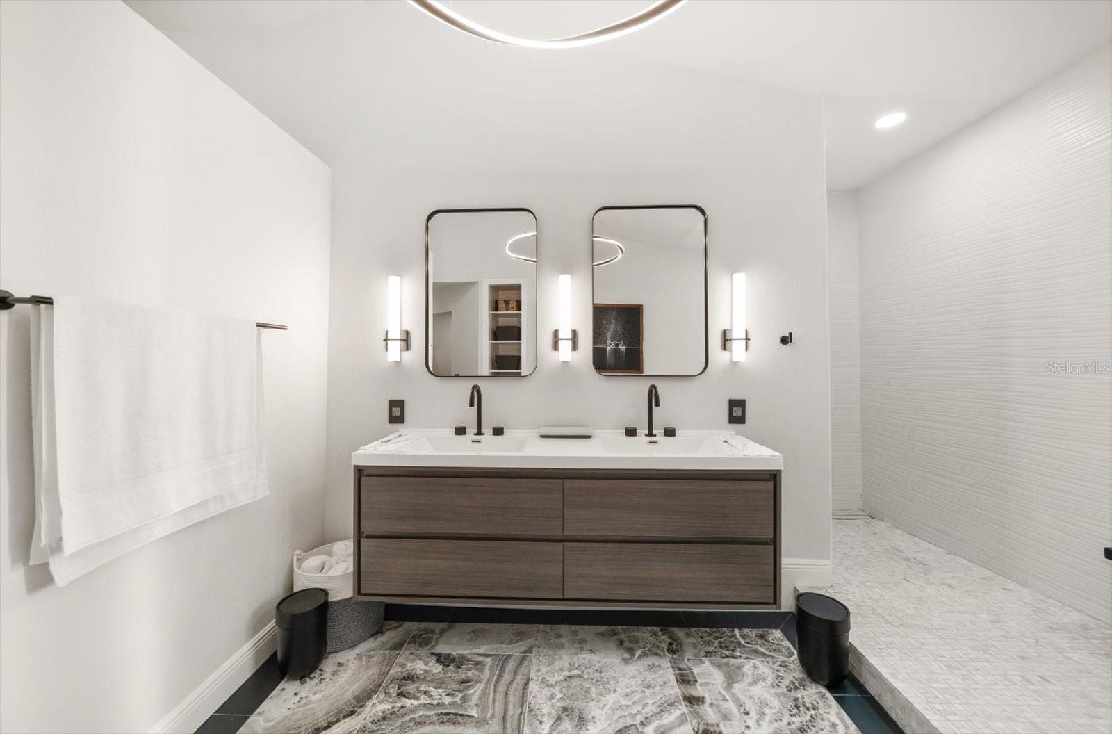 Image 40 of 76 For 2617 Beagle Path Way