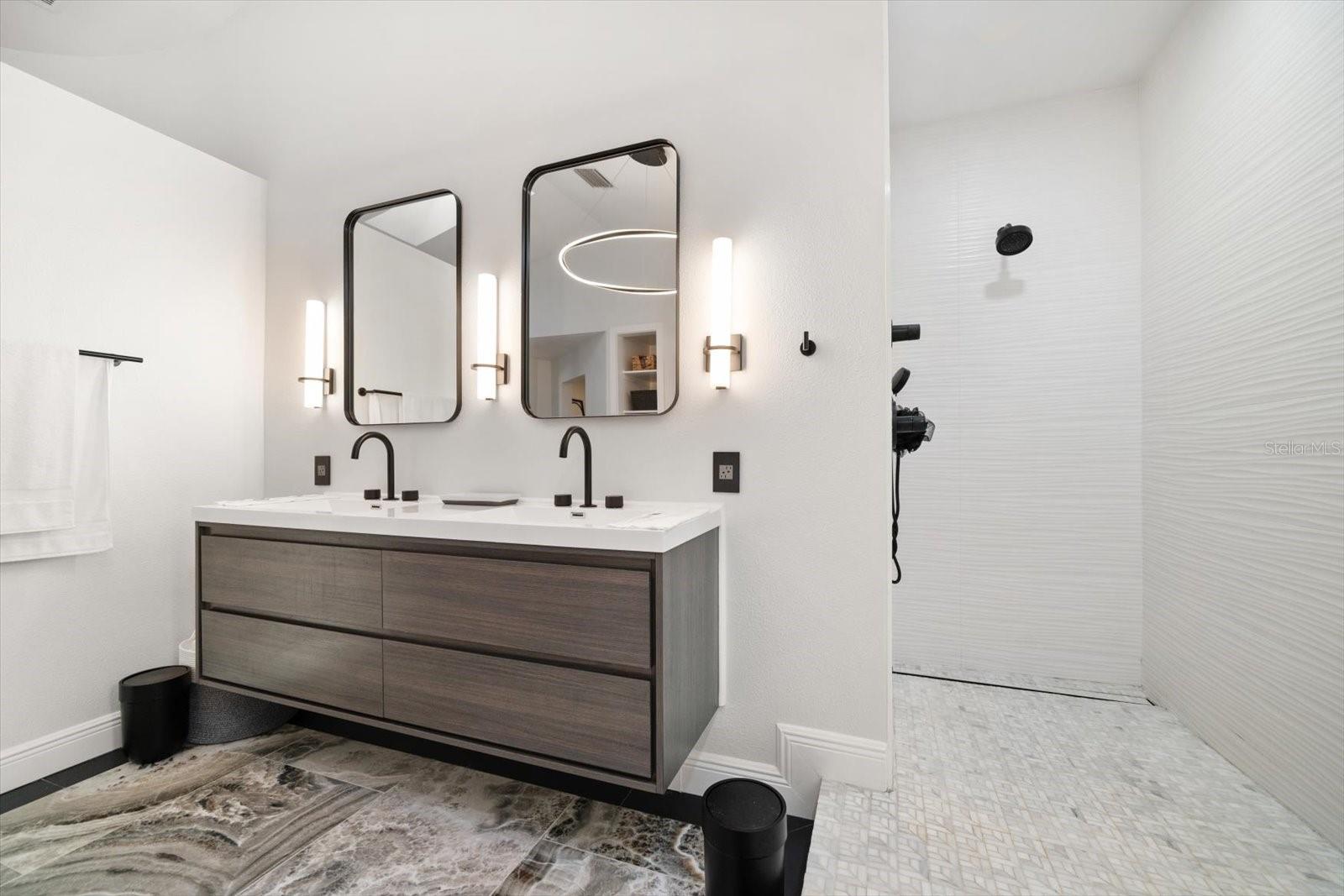 Image 42 of 76 For 2617 Beagle Path Way