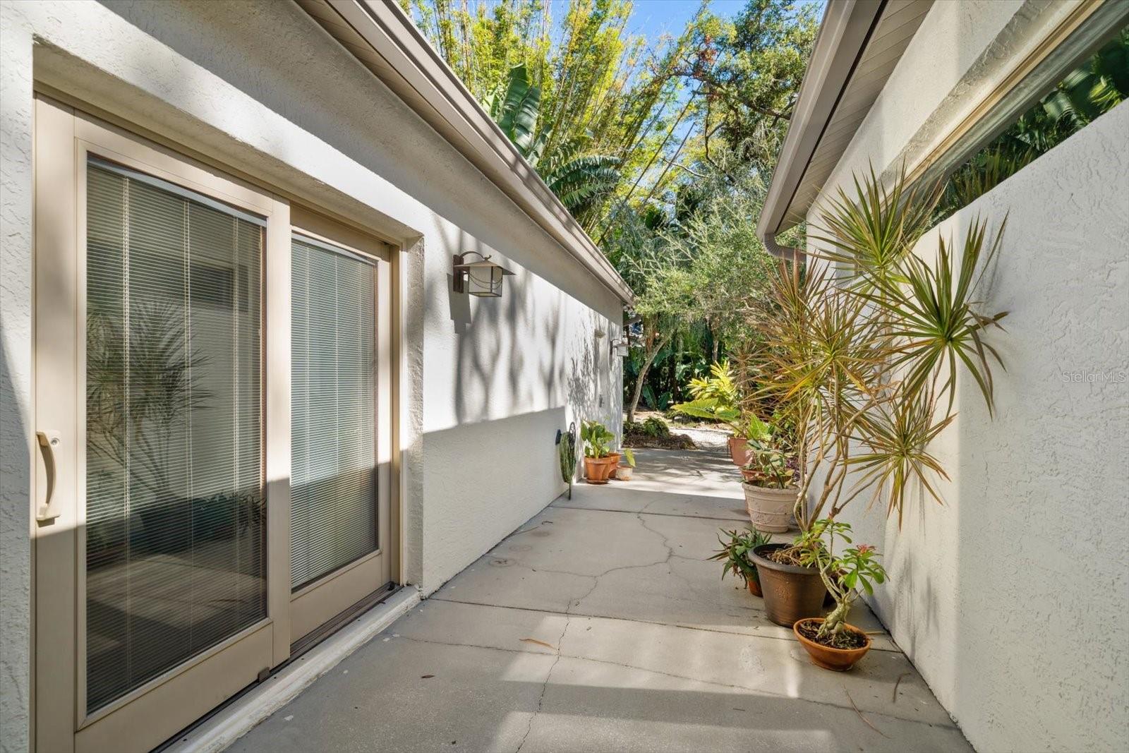 Image 49 of 76 For 2617 Beagle Path Way