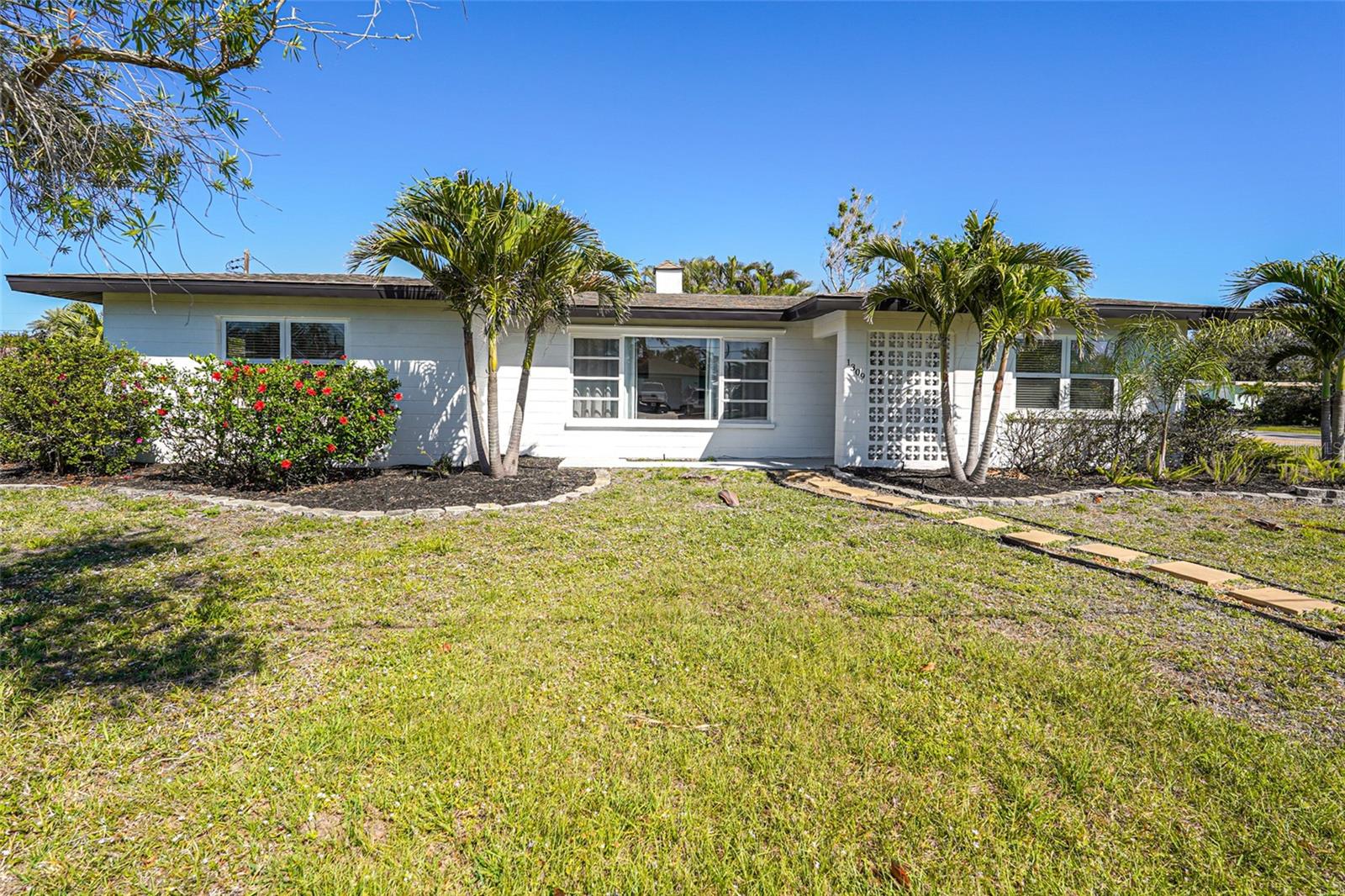 Details for 1309 Nokomis Avenue S, VENICE, FL 34285