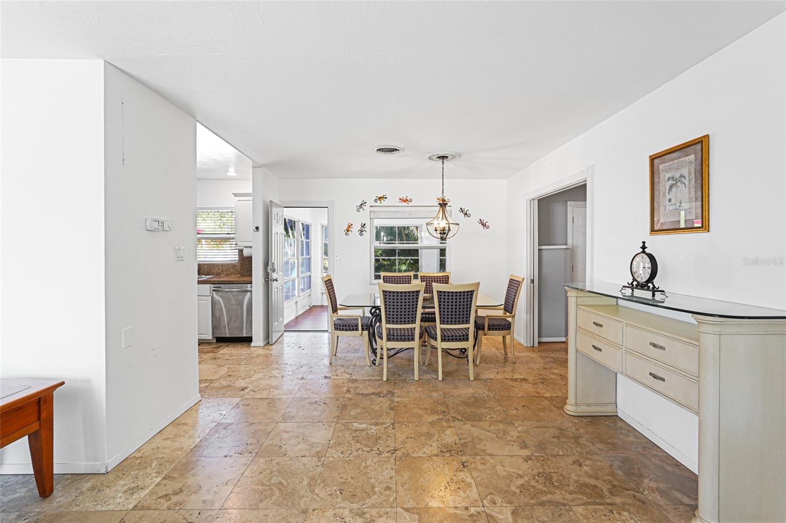 Image 9 of 53 For 1309 Nokomis Avenue S