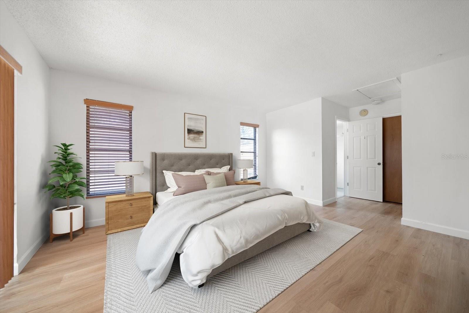 Image 19 of 31 For 9582 103rd Avenue