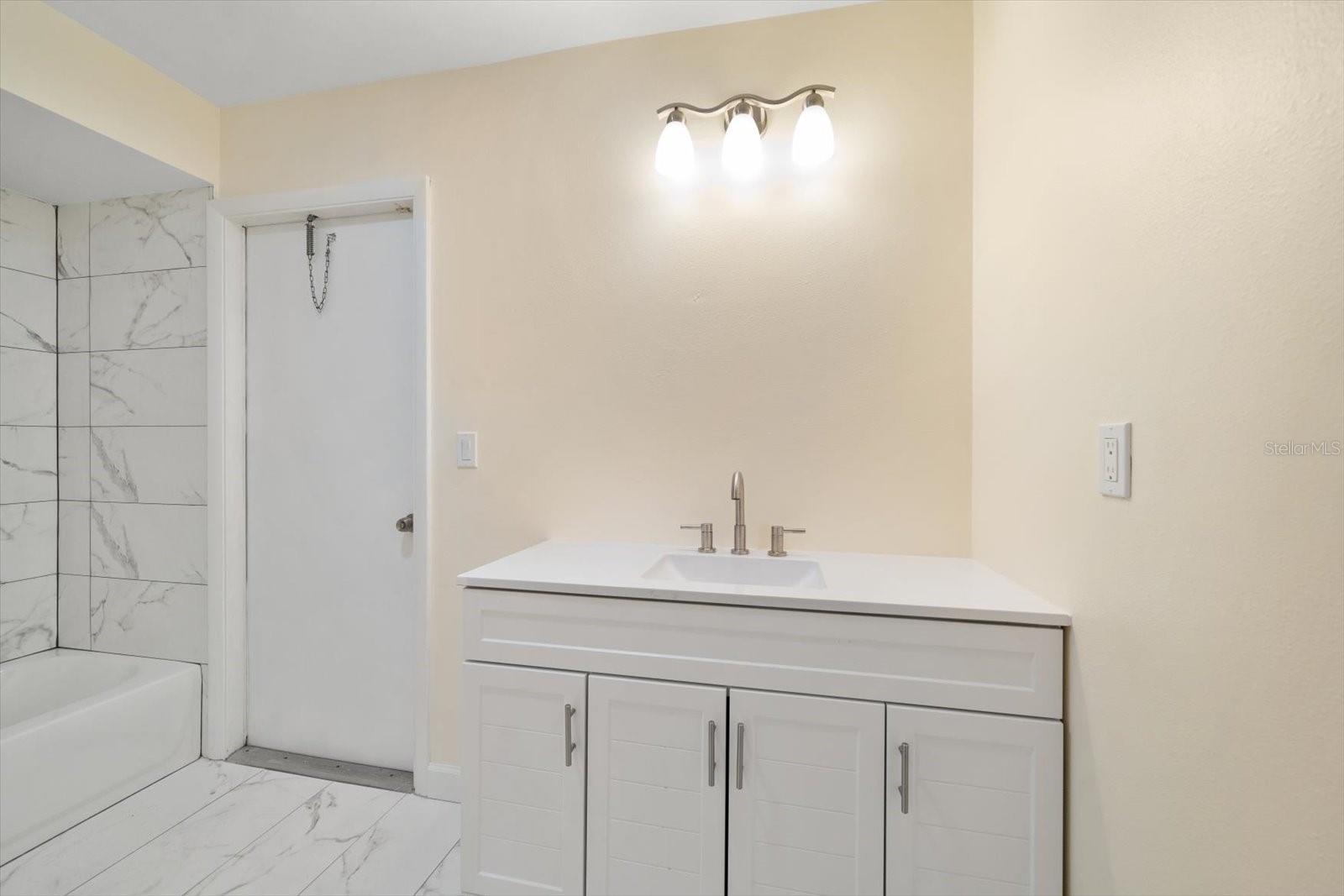 Image 27 of 31 For 9582 103rd Avenue