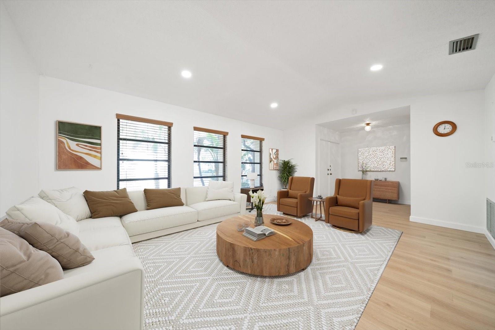 Image 5 of 31 For 9582 103rd Avenue