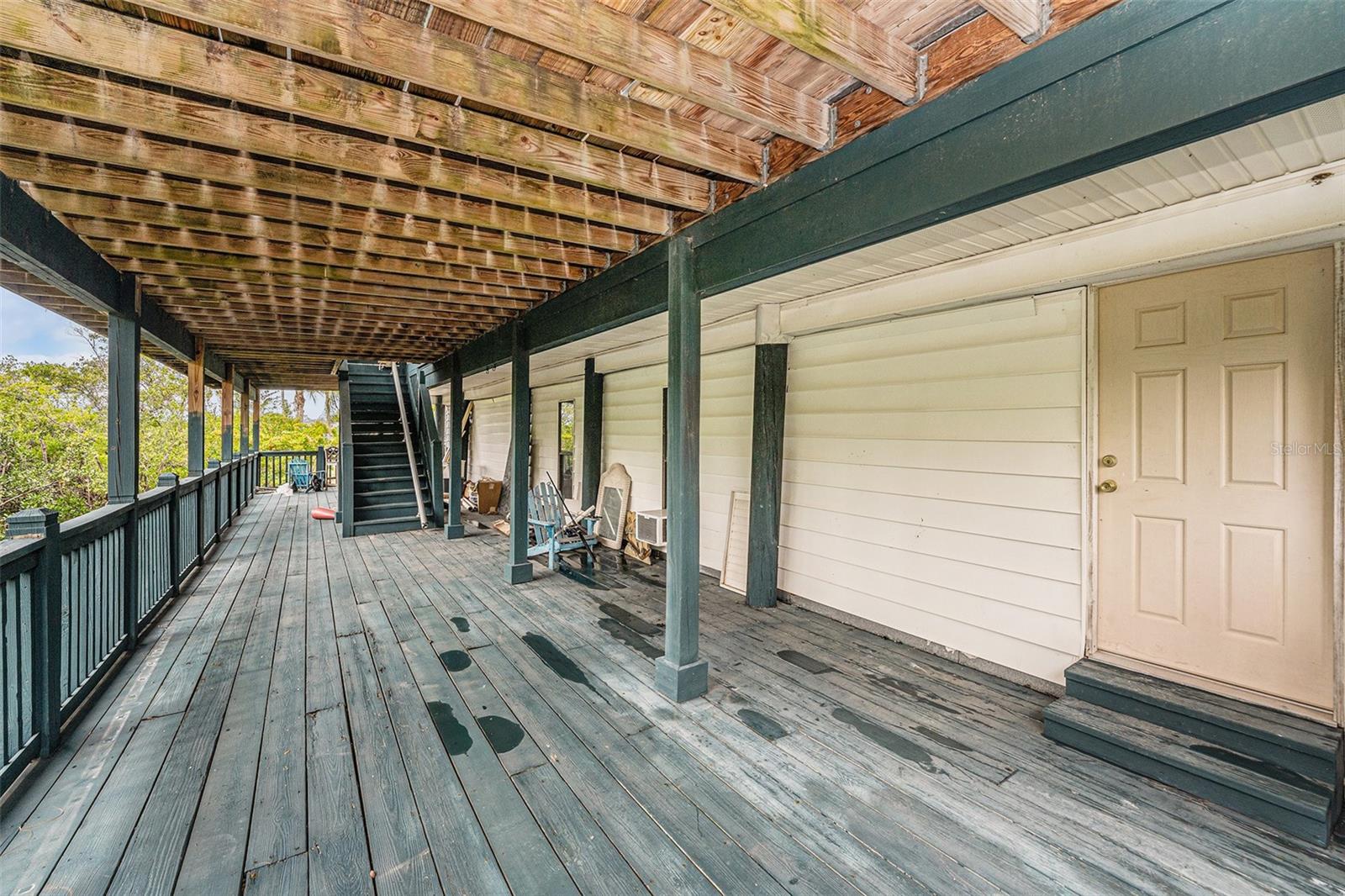 Image 21 of 25 For 656 Soundview Drive