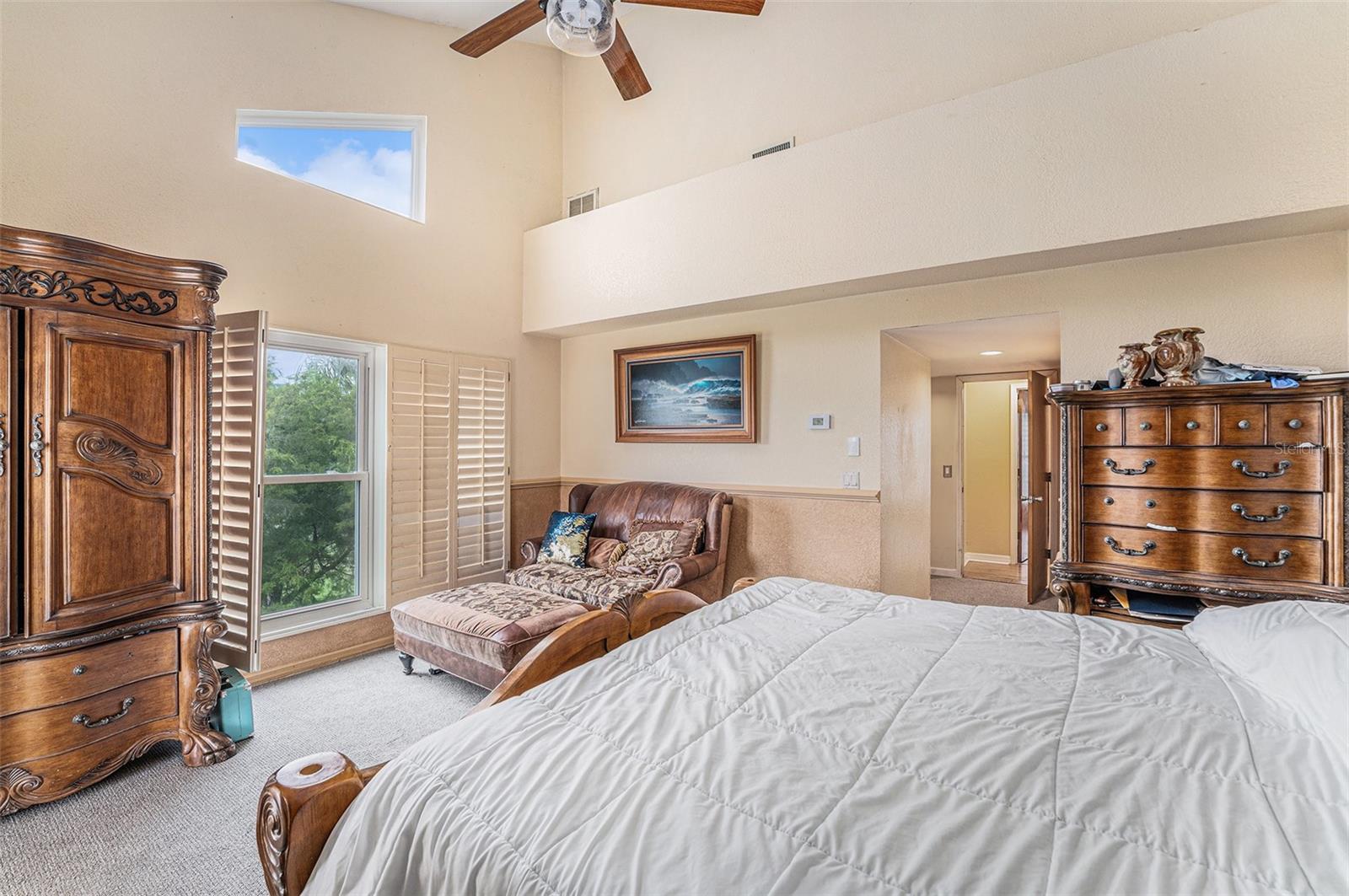 Image 9 of 25 For 656 Soundview Drive