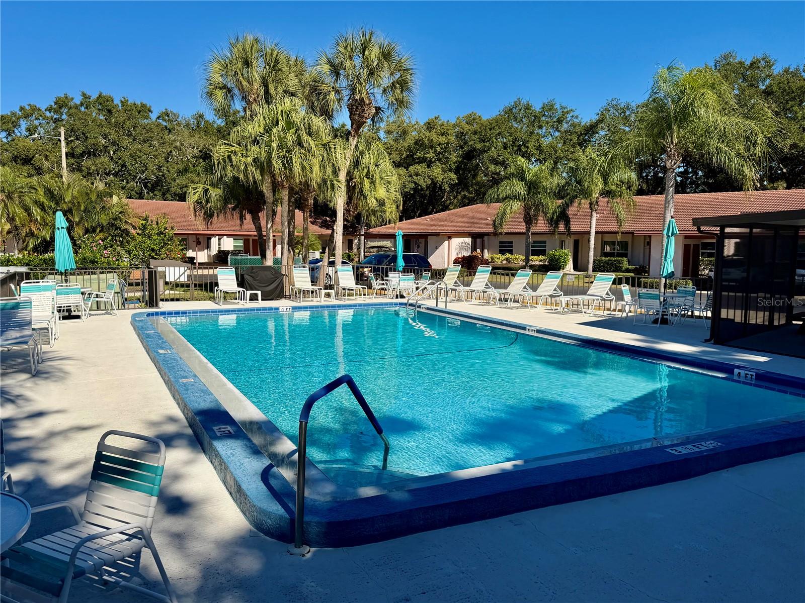 Image 26 of 43 For 1114 Castlemay Circle