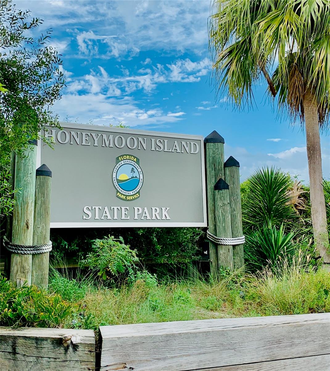 Image 36 of 43 For 1114 Castlemay Circle