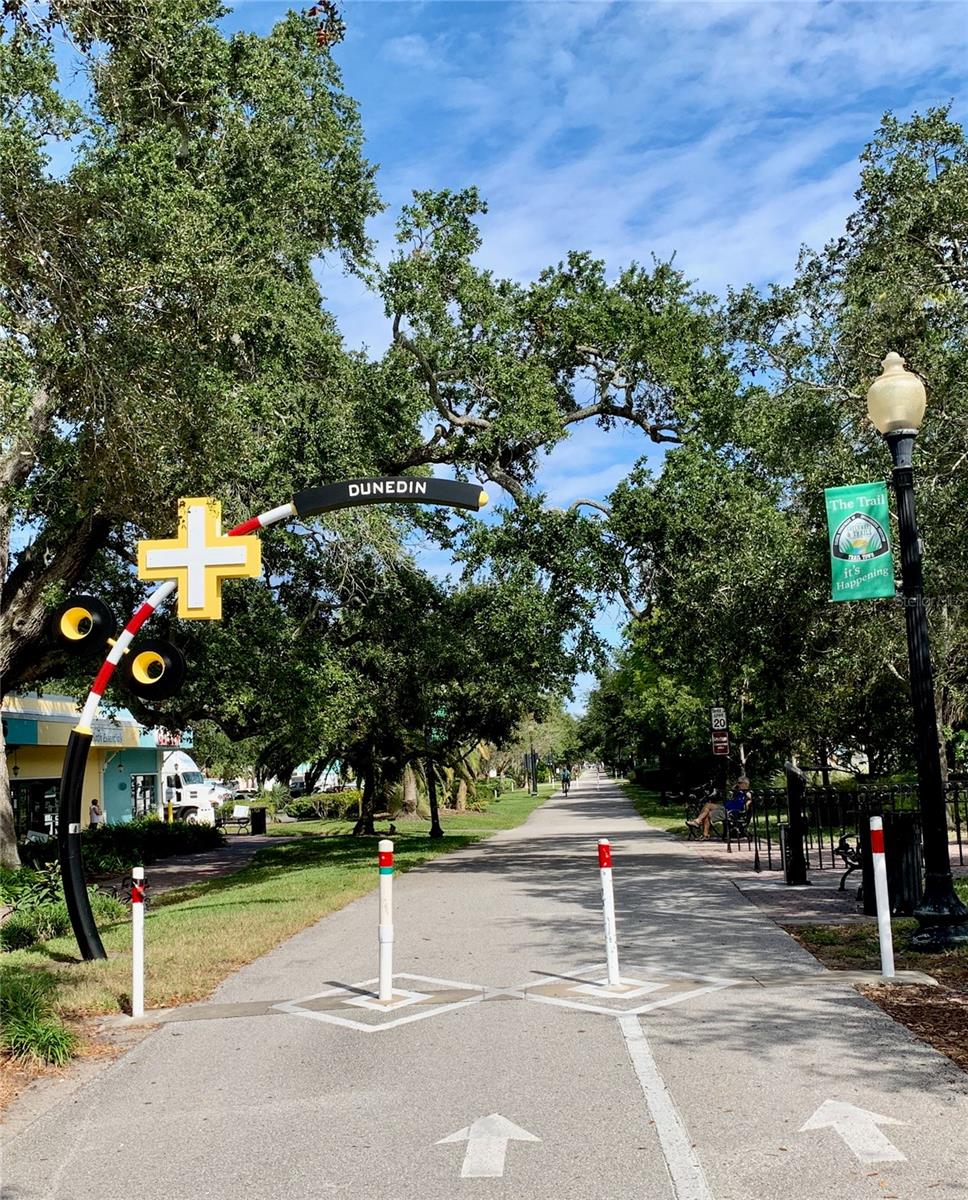 Image 38 of 43 For 1114 Castlemay Circle