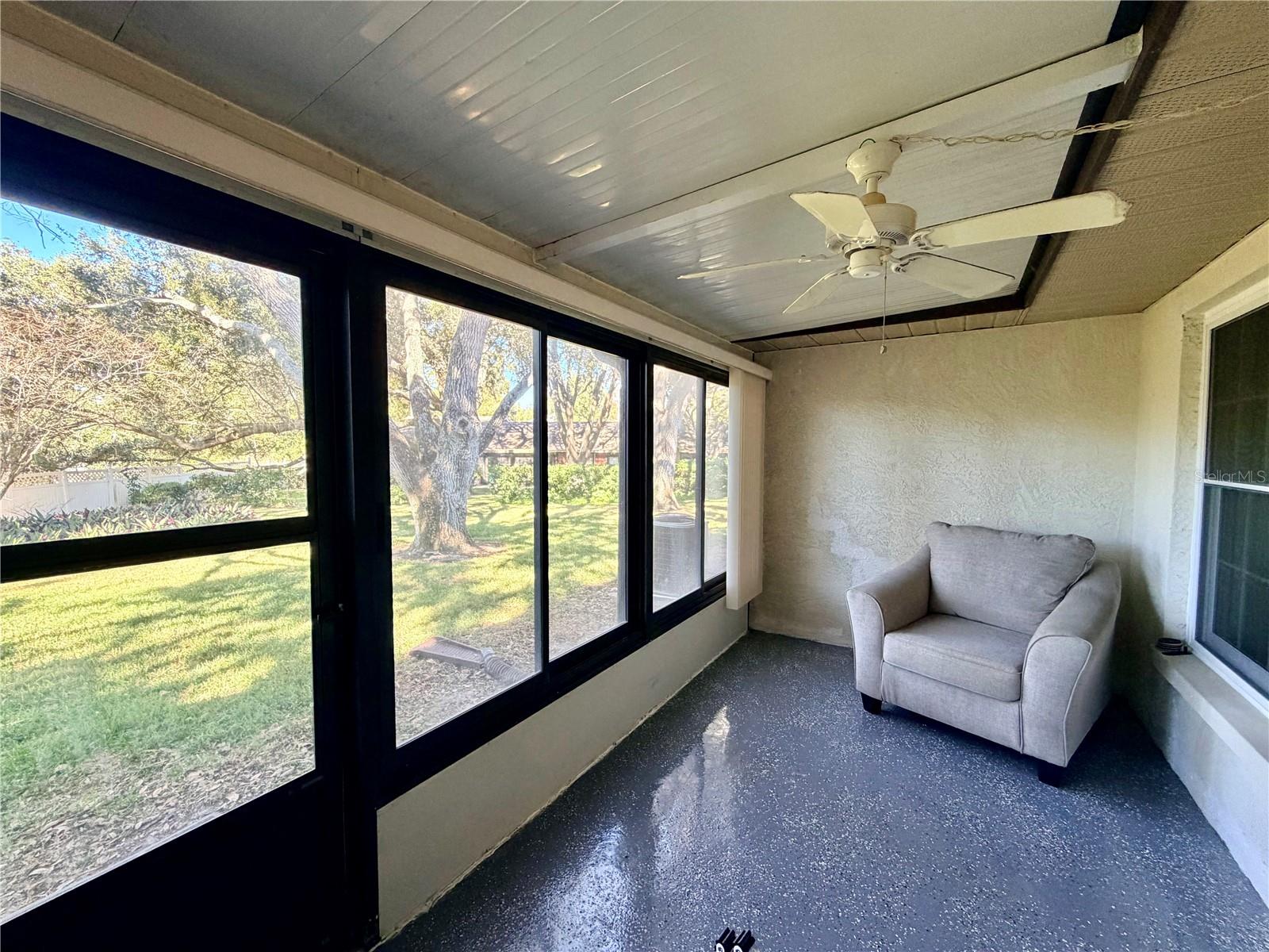 Image 9 of 43 For 1114 Castlemay Circle