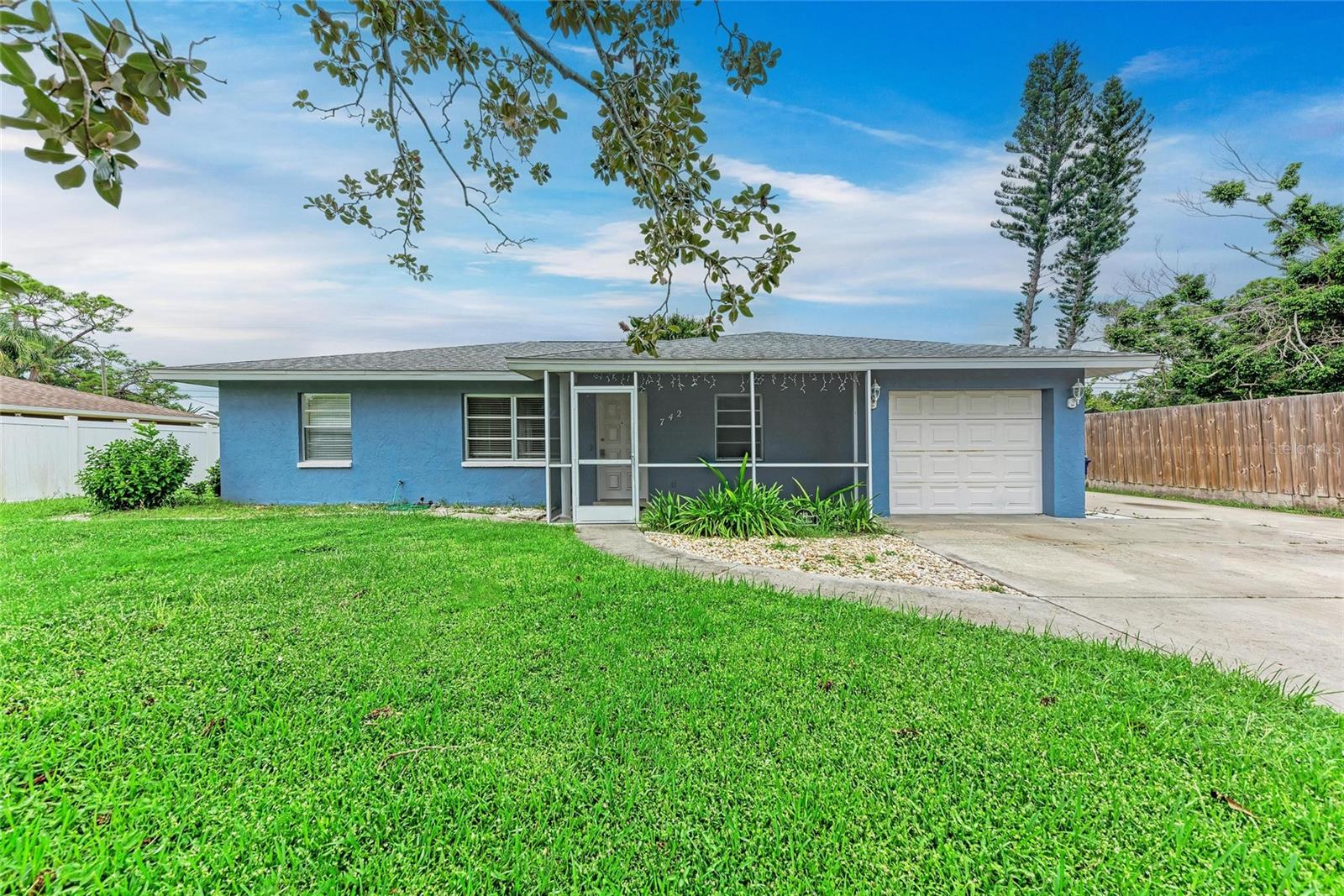 Details for 742 Devon Road, VENICE, FL 34293