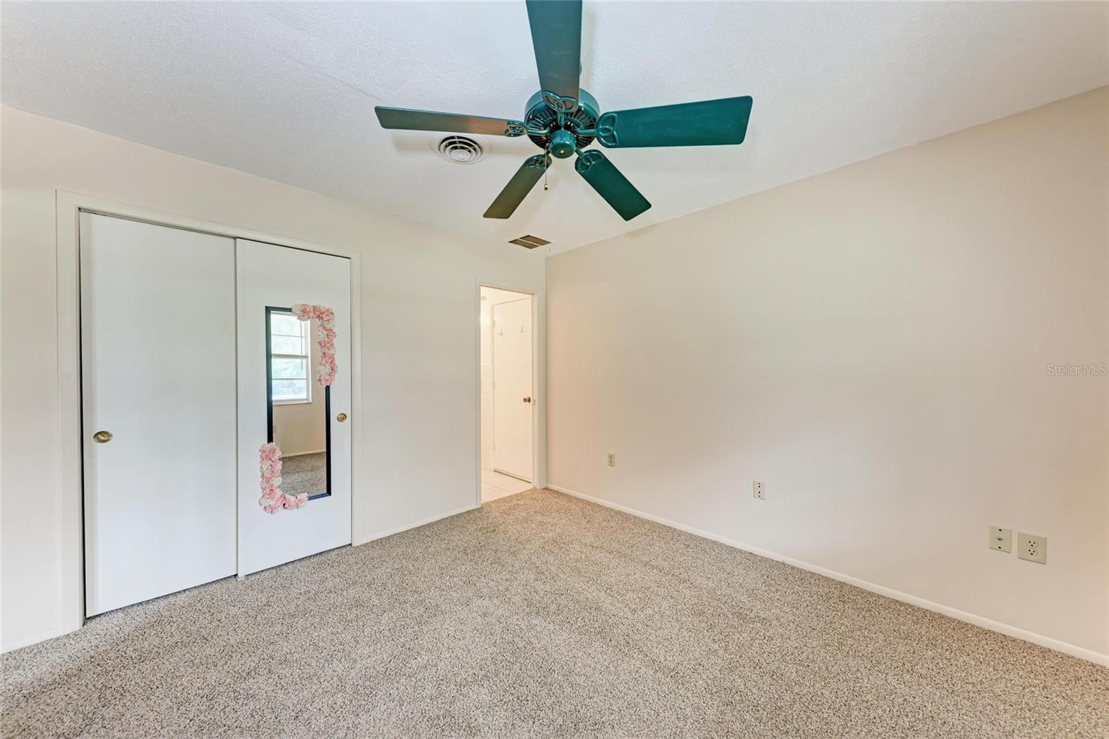 Image 11 of 18 For 742 Devon Road