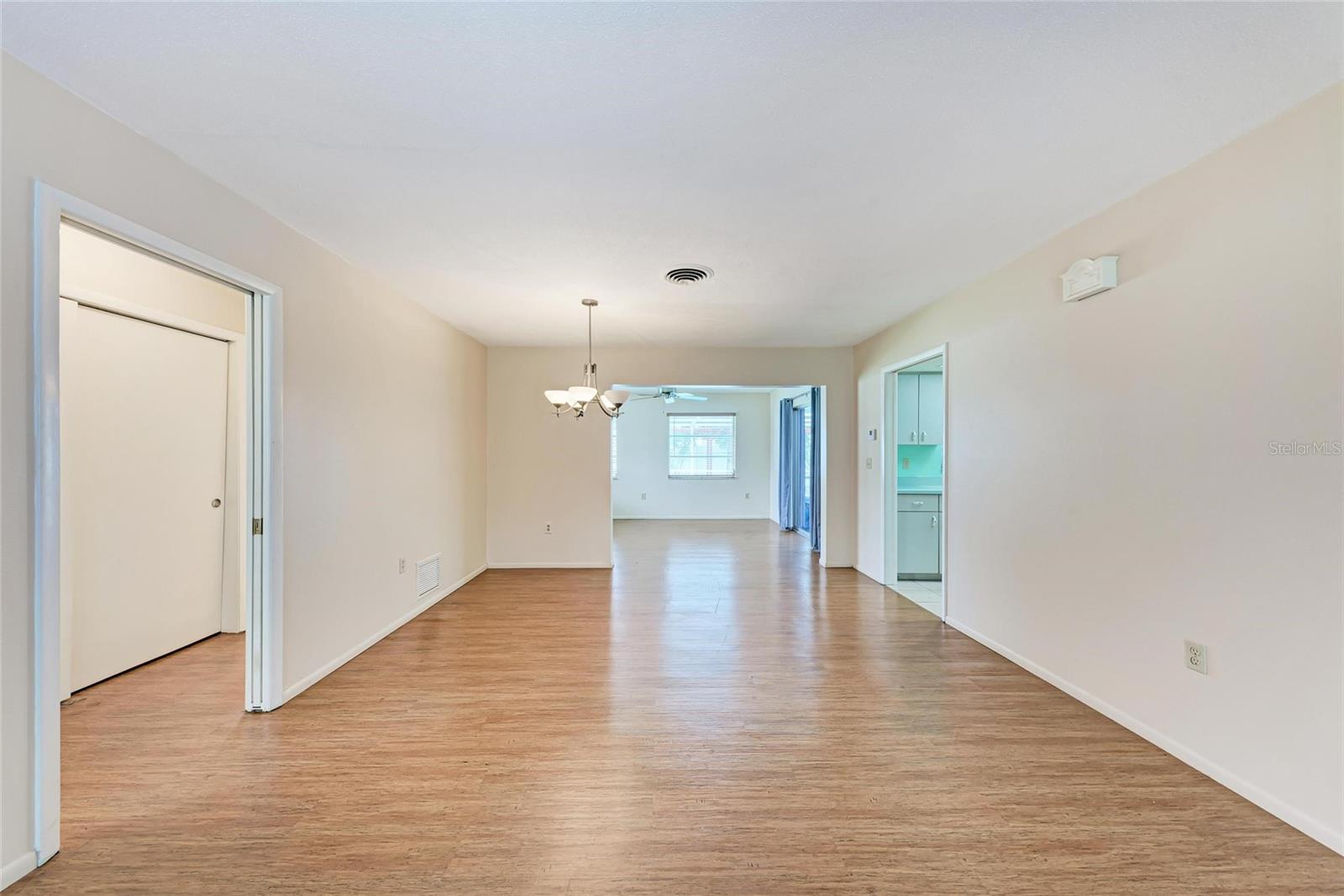 Image 8 of 18 For 742 Devon Road