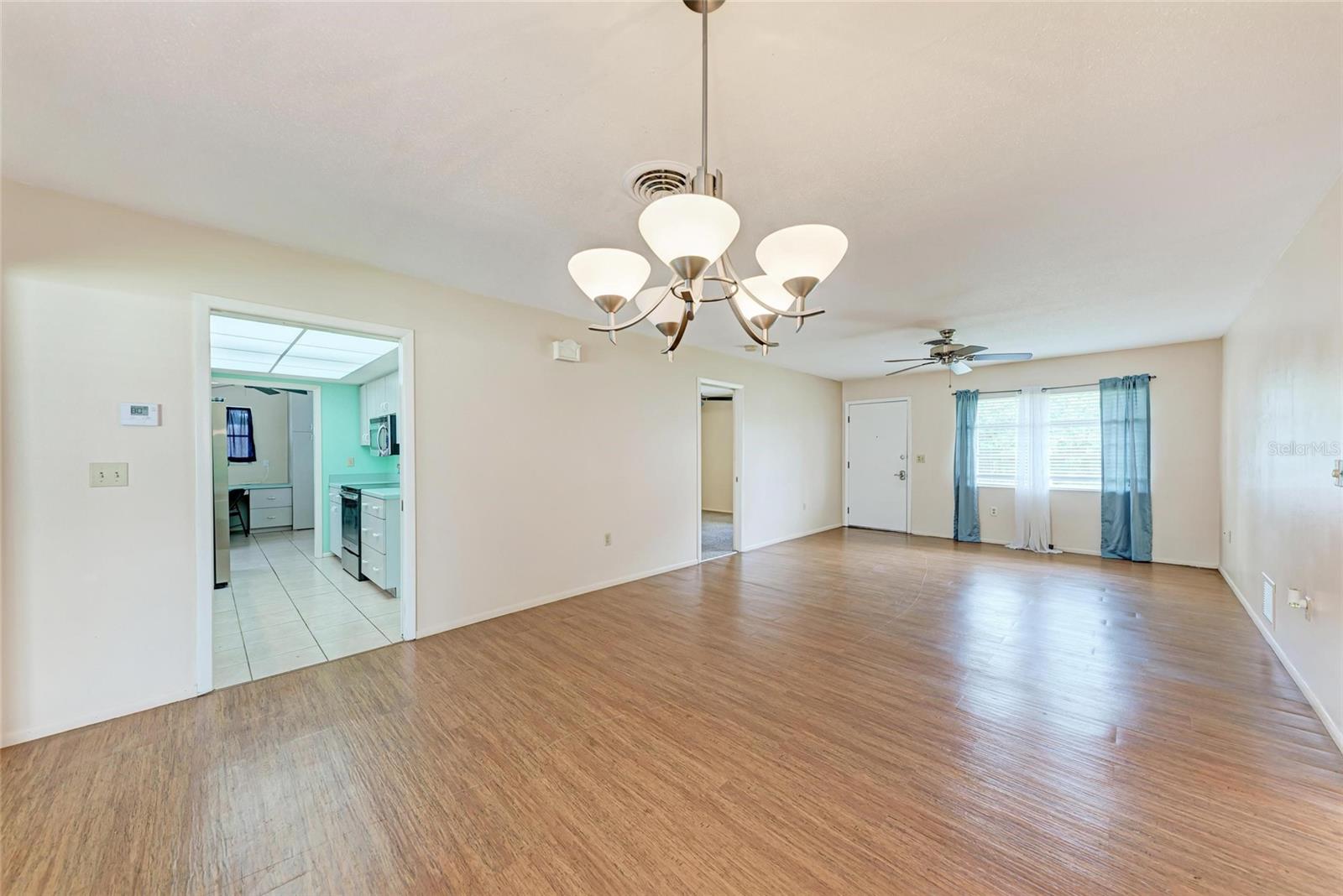 Image 9 of 18 For 742 Devon Road