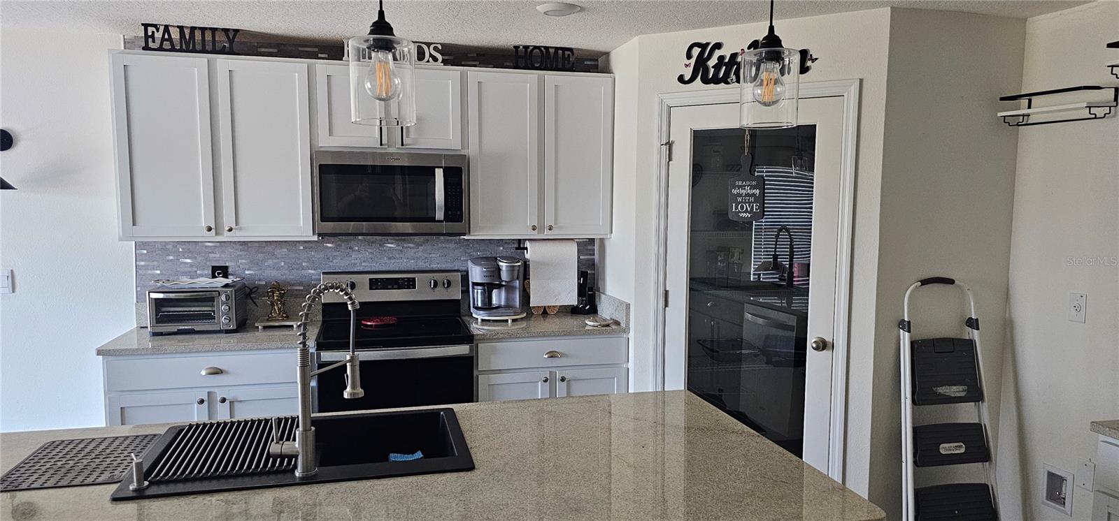 Image 10 of 54 For 1220 Tahitian Sunrise Drive