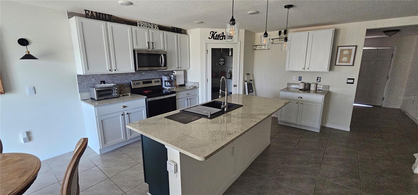 Image 8 of 54 For 1220 Tahitian Sunrise Drive