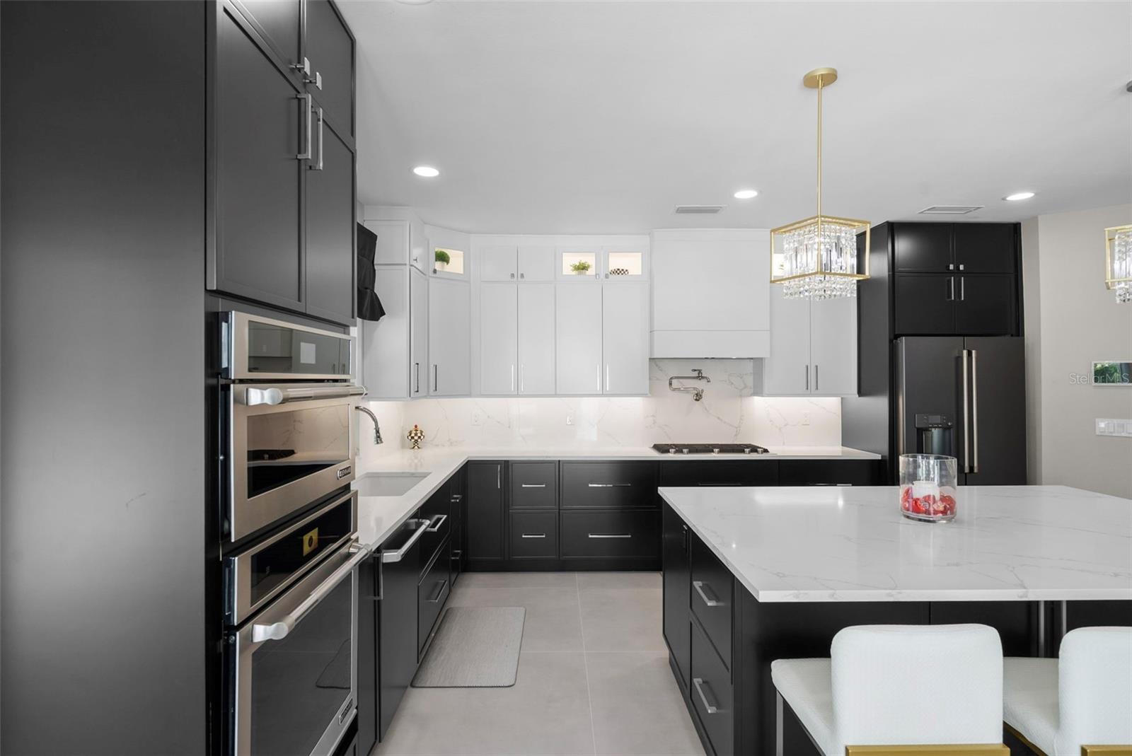 Image 13 of 45 For 5018 The Riviera Street