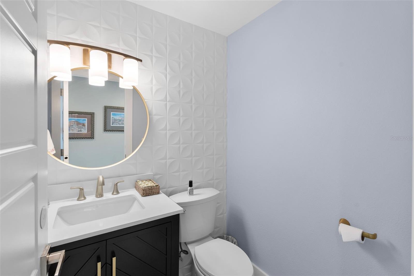 Image 17 of 45 For 5018 The Riviera Street