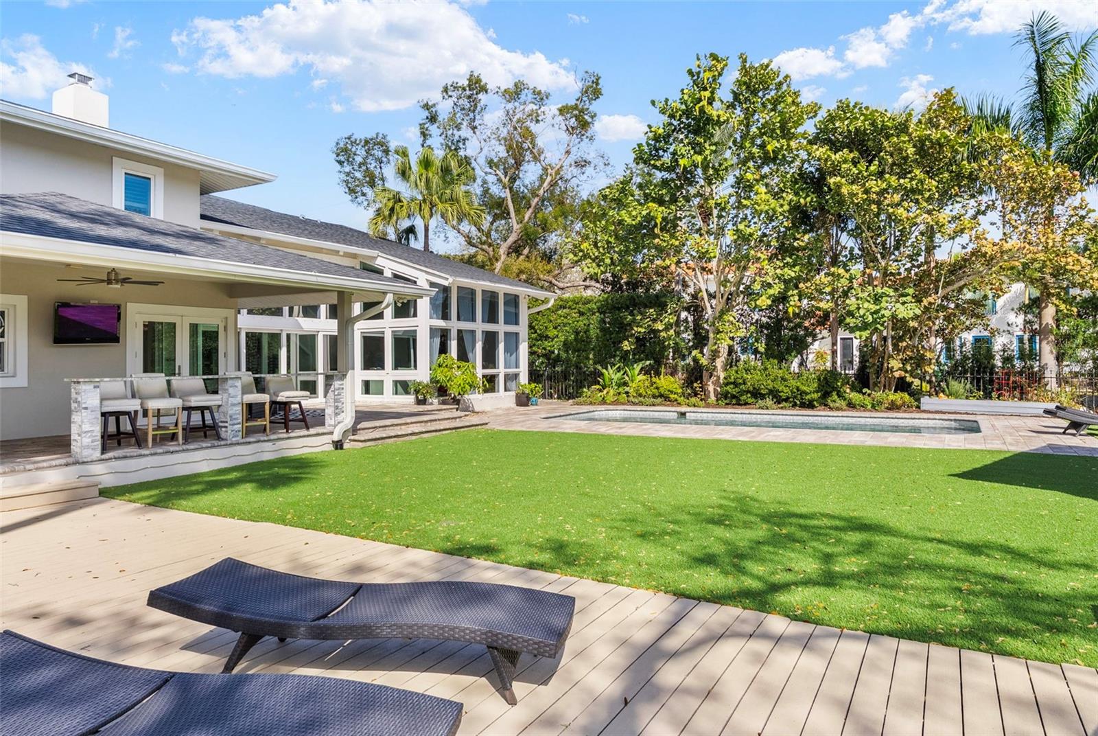 Image 39 of 45 For 5018 The Riviera Street